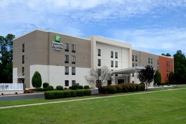 Holiday Inn Express and Suites Research Triangle P