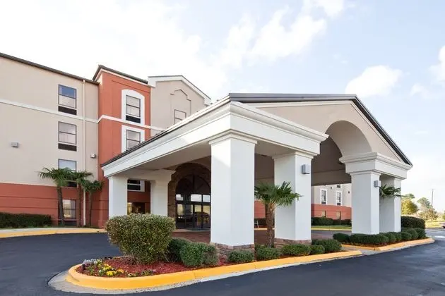 Holiday Inn Express and Suites Ridgeland Jackson N