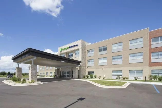 Holiday Inn Express and Suites Rochester Hills Det