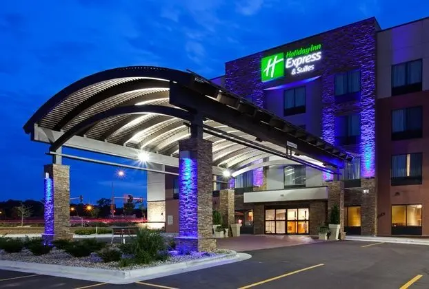 Holiday Inn Express and Suites Rochester - Mayo C