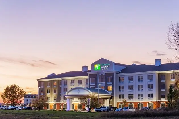 Holiday Inn Express and Suites Rockford Loves Park - Dış Mekan