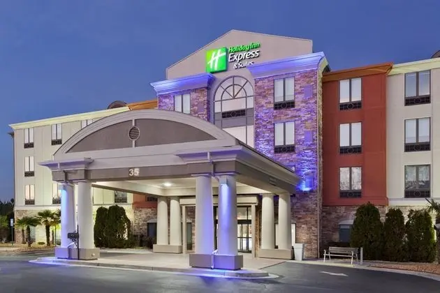 Holiday Inn Express and Suites Rome - Dış Mekan