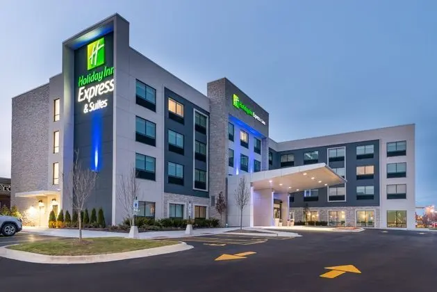HOLIDAY INN EXPRESS AND SUITES Romeoville-Joliet N