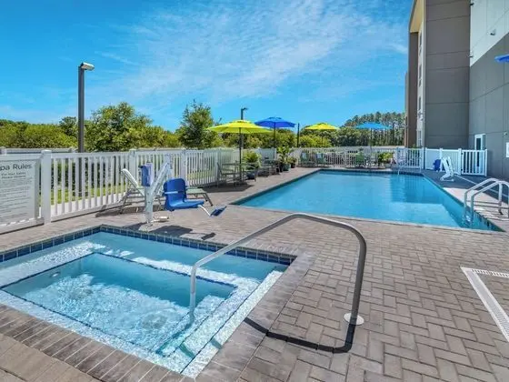HOLIDAY INN EXPRESS AND SUITES Ruskin - Havuz