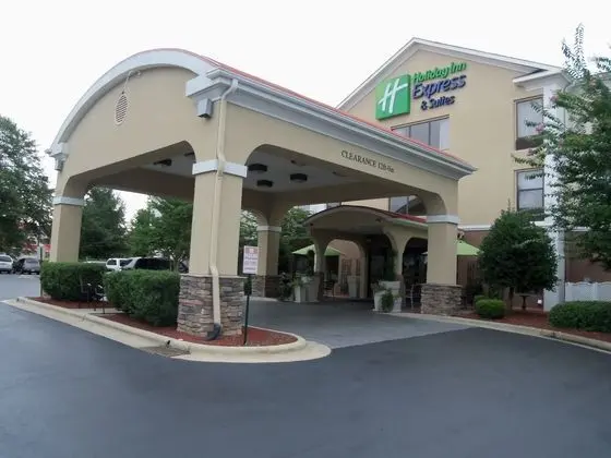 Holiday Inn Express and Suites Sanford
