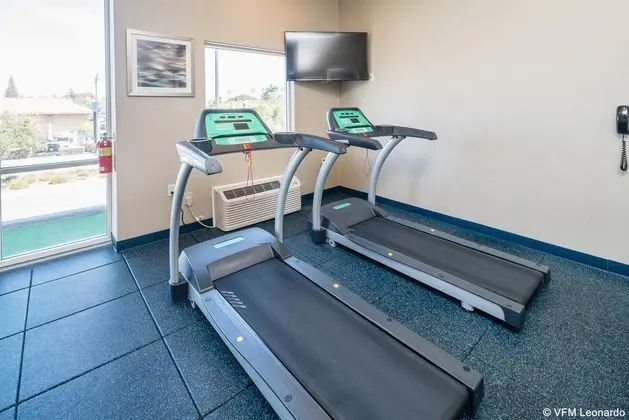 Holiday Inn Express Hotel & Suites Santa Clara 