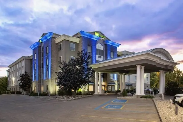 Holiday Inn Express & Suites Saskatoon, an IHG Hotel