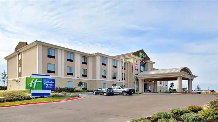 Holiday Inn Express and Suites Schulenburg