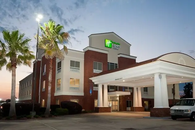 Holiday Inn Express and Suites Scott Lafayette Wes