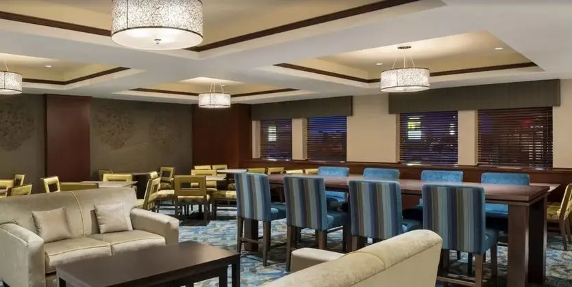 Holiday Inn Express and Suites Sherwood Park Edmon