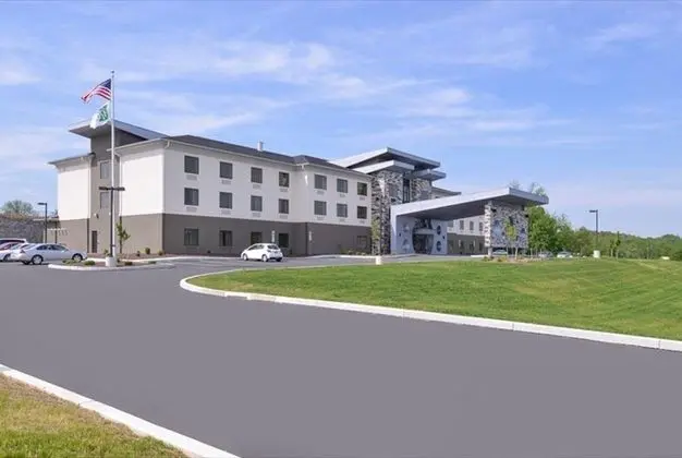 Holiday Inn Express and Suites Shippensburg