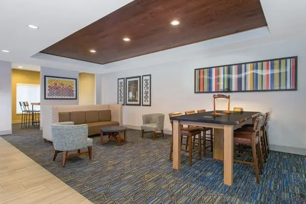 Holiday Inn Express Hotel & Suites Silver Springs- - Lobi
