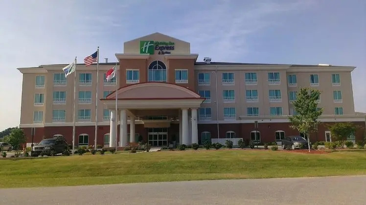 Holiday Inn Express Hotel & Suites Smithfield - Se - Dış Mekan