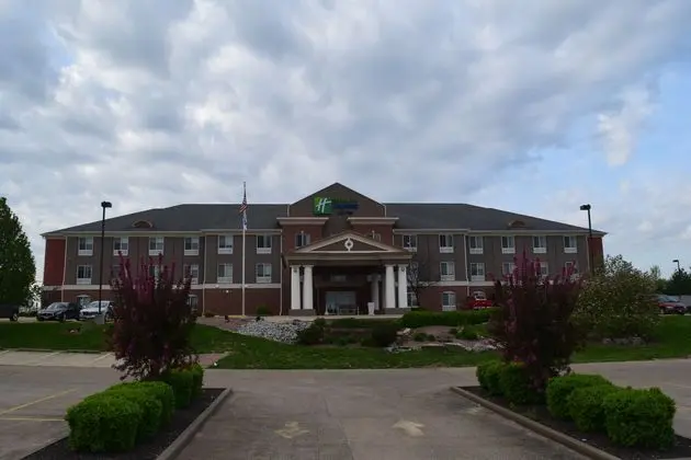 Holiday Inn Express and Suites Sparta