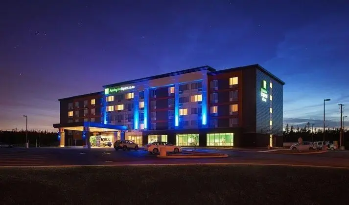 Holiday Inn Express and Suites St John s Airport