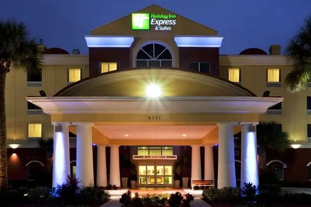 Holiday Inn Express and Suites St. Petersburg Nort