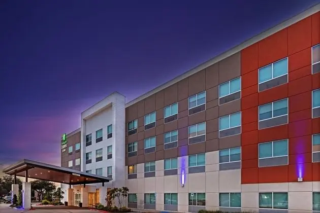Holiday Inn Express & Suites Stafford NW - Sugar Land, an IHG Hotel - Dış Mekan