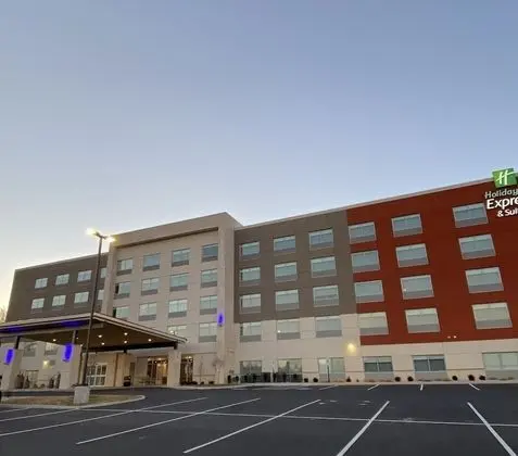 Holiday Inn Express And Suites Staunton, an IHG Hotel