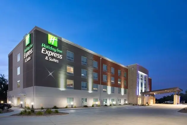 HOLIDAY INN EXPRESS AND SUITES STERLING - Öne Çıkan Resim