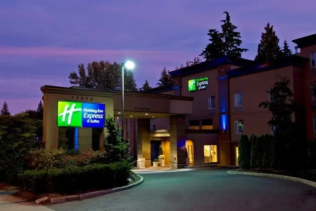 Holiday Inn Express & Suites Surrey