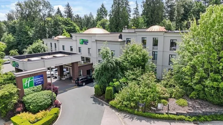 Holiday Inn Express & Suites Surrey - Dış Mekan