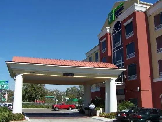 Holiday Inn Express Hotel&Suites Tampa-Fairgrou