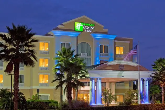 Holiday Inn Express & Suites Tampa