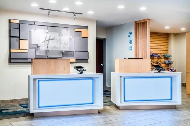Holiday Inn Express Hotel & Suites Tappahannock - Dış Mekan