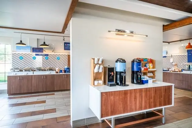 Holiday Inn Express Hotel & Suites Tappahannock - Oda