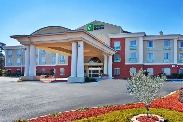 Holiday Inn Express and Suites Thomasville
