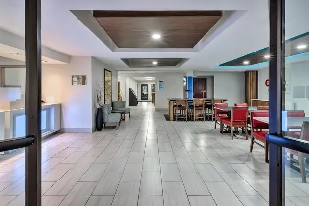 Holiday Inn Express and Suites Three Rivers - Dış Mekan
