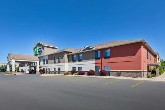 Holiday Inn Express and Suites Three Rivers - Öne Çıkan Resim