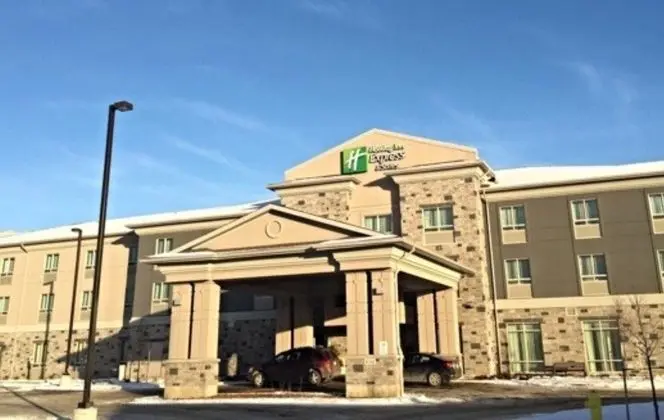 Holiday Inn Express and Suites Thunder Bay