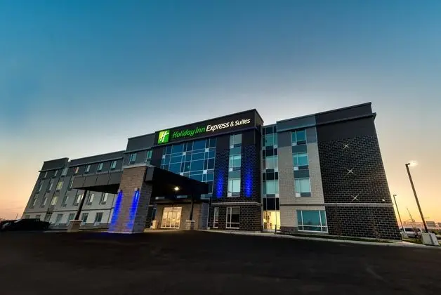 Holiday Inn Express and Suites Trois Rivieres