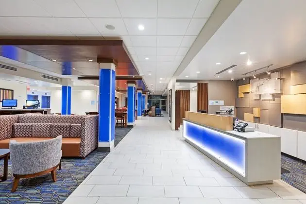 HOLIDAY INN EXPRESS AND SUITES TULSA SOUTH - WOODL - Dış Mekan