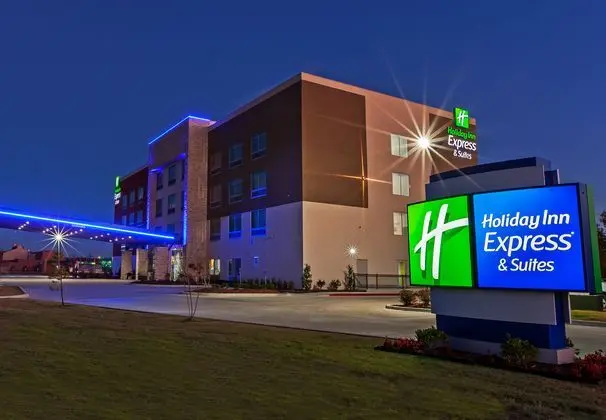 Holiday Inn Express and Suites Tulsa West Sand Spr