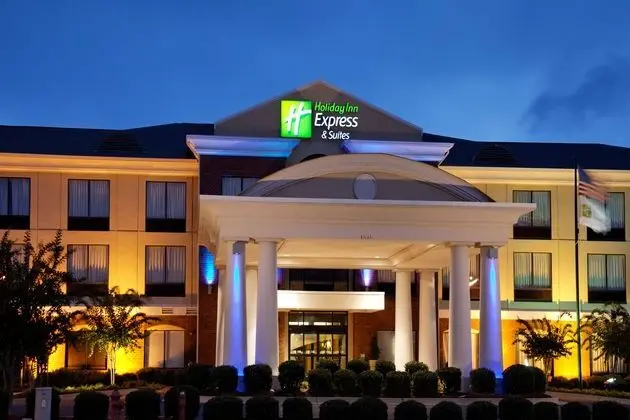 Holiday Inn Express and Suites Tupelo