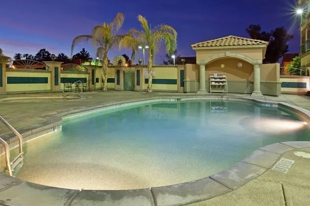 Holiday Inn Express Hotel & Suites Tuscon Mall - Havuz