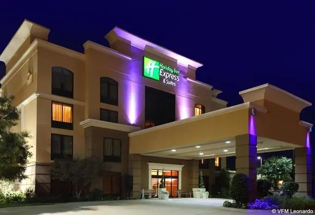 Holiday Inn Express & Suites Tyler South