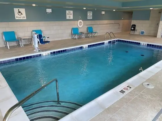 HOLIDAY INN EXPRESS AND SUITES Union City - Havuz