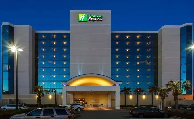 Holiday Inn Express and Suites Va Beach Oceanfront - Dış Mekan