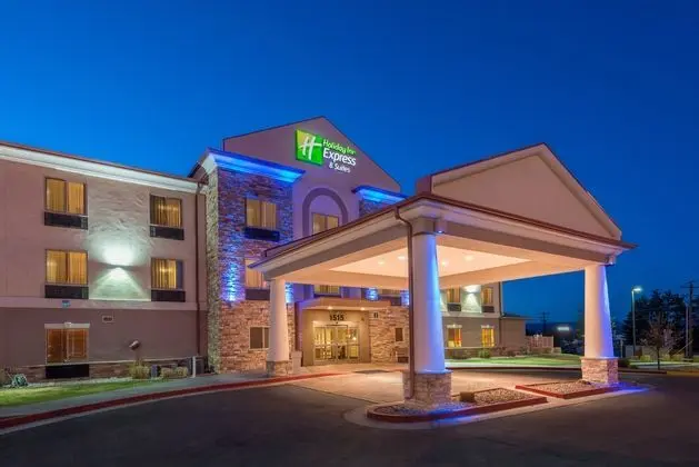 Holiday Inn Express and Suites Vernal Dinosaurland