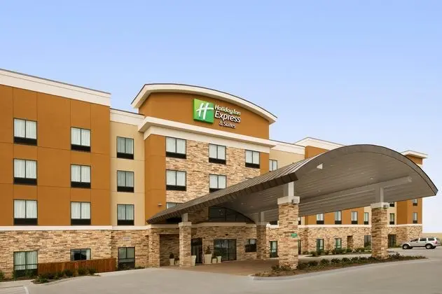 Holiday Inn Express and Suites Waco South