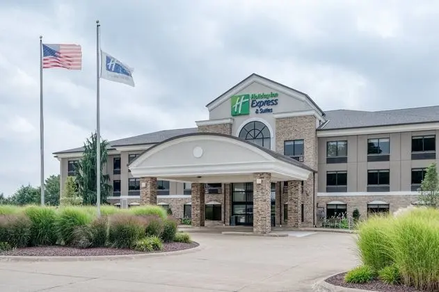 Holiday Inn Express and Suites Wadsworth