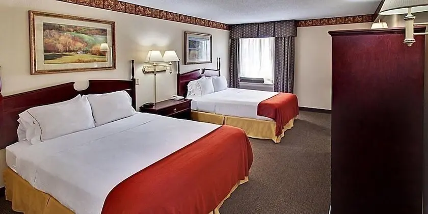 Holiday Inn Express And Suites Watertown, an IHG Hotel - Oda
