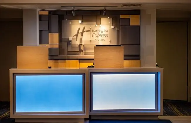 Holiday Inn Express and Suites Wausau - Dış Mekan
