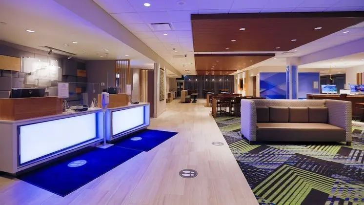 Holiday Inn Express & Suites Welland, an IHG Hotel - Lobi
