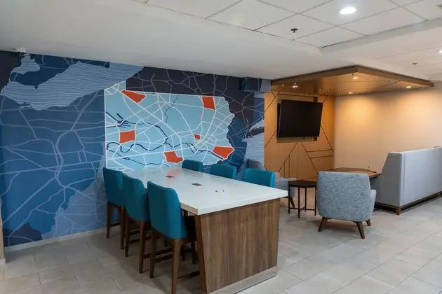 Holiday Inn Express and Suites West Chester - Dış Mekan