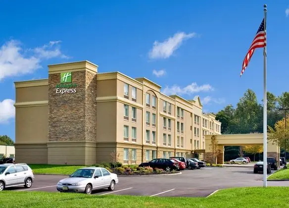 Holiday Inn Express and Suites West Long Branch Ea - Öne Çıkan Resim