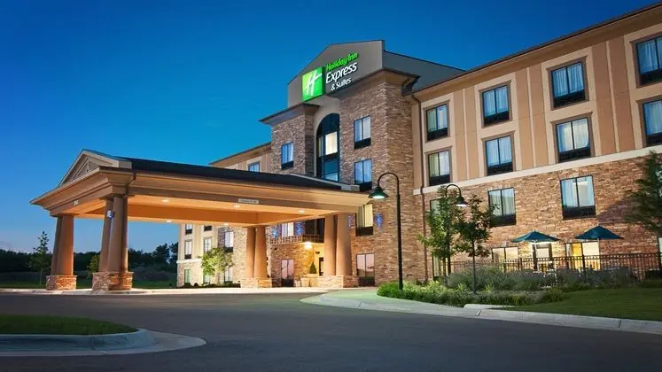 Holiday Inn Express and Suites Wichita Northeast - Öne Çıkan Resim